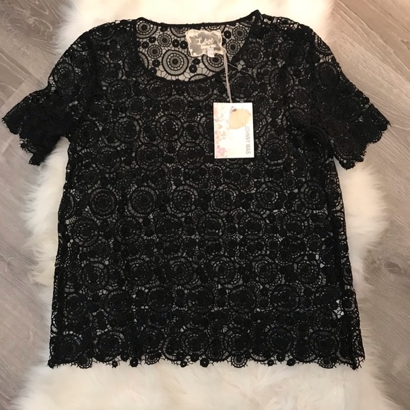 Johnny was lover lace crochet floral tunic top - Picture 4 of 8